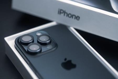 【iPhone15ユーザー、選んだ色は】通常モデル人気2位はピンク、Proモデル2位はホワイトチタニウム