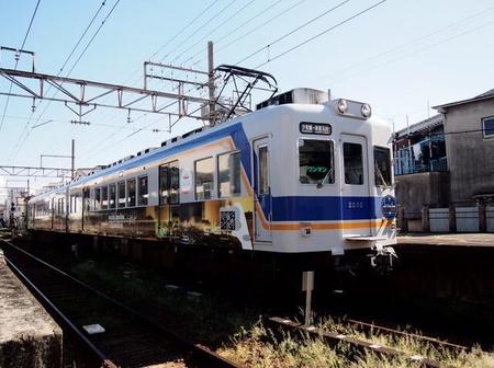 2両編成の電車が1時間に2本…都会の中の超ローカル線・南海汐見橋線　渡し船と組み合わせて訪れたい“レトロ大阪”