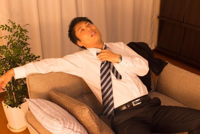 例年よりも「疲れている」人が多数　※画像はイメージです（polkadot/stock.adobe.com）