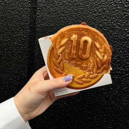 10円パン（photoAC）