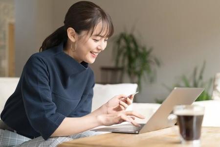 「また利用したい」と思うECサイトの特徴は？　※画像はイメージです（naka/stock.adobe.com）