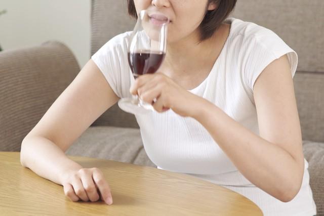 20～40代の未婚男女の約4人に1人が「（今後も）結婚はしたくない」と回答　※画像はイメージです（aijiro/stock.adobe.com）