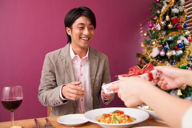 男性が喜ぶクリスマスプレゼントは？　※画像はイメージです（Paylessimages/stock.adobe.com）