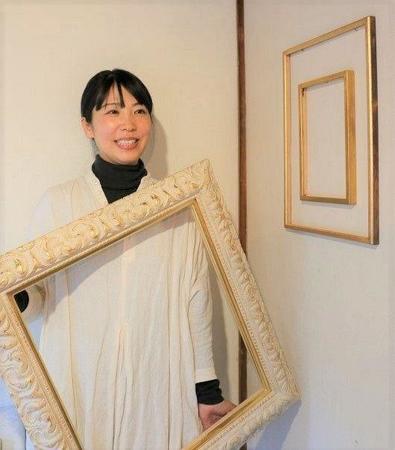 絵画や写真の引き立て役？　いいえ、額縁がアート作品です　岡山の職人吉田さん、初個展に挑戦