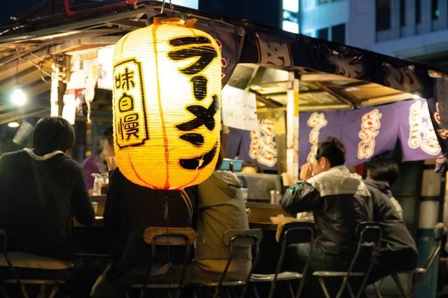 中州のラーメン屋台（photoAC）