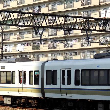 駅近なのにお値打ち物件！2000万円で購入した線路沿い、2LDKの中古マンション　いざ住み始めると…