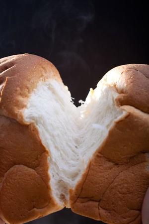 しっとりもちもちのパンが米粉で実現（提供：米ワールド２１）