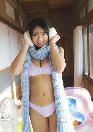 ショートカット美女桑島海空さん　とびきり笑顔とはつらつビキニで真夏モード　デジタル写真集