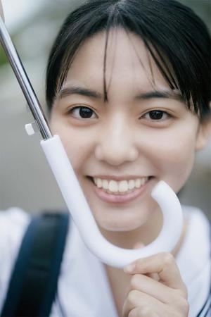17歳美少女松島かのんさん　初写真集「ボクとかのん。」　水着の先行カット公開
