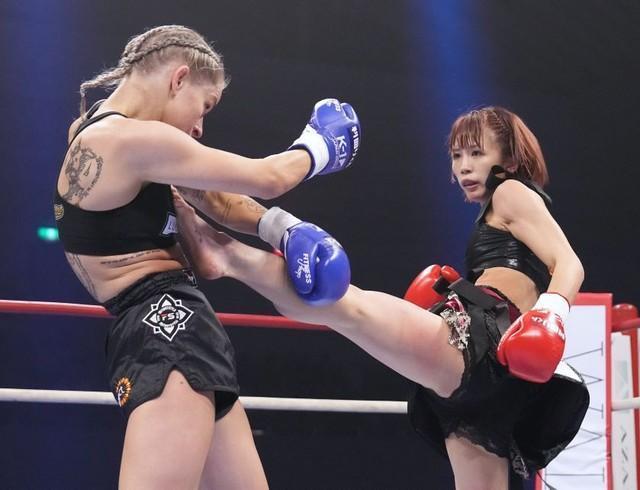 戦う美容師、菅原美優（C）K-1