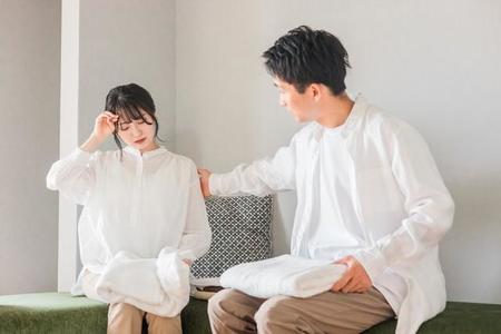 「こちらも不調になる」「何故怒っているのか理解できない」…パートナーのPMSに悩む男性は2人に1人