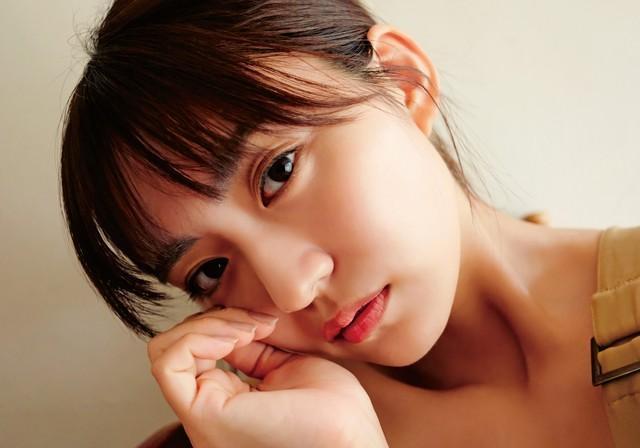 豊田ルナさん（撮影：笠井爾示　ヘアメイク：mame　スタイリング：和田千星）