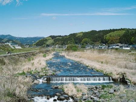 平成の大合併で失われた旧市町村すべてを写真に　フリーカメラマン仁科さん、バイクで全国行脚中