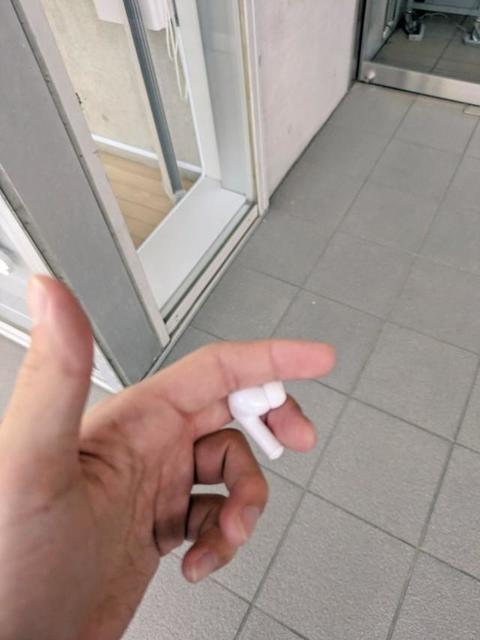 東大生、ワイヤレスイヤホン片方を紛失→ 数学の知識を使って場所を10