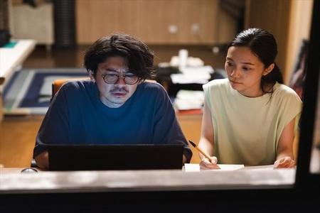 弟子の若さと才能に嫉妬する中年脚本家　映画「蒲団」の山嵜晋平監督「主人公の好意は行き過ぎなのか、40代の僕は混乱した」　田山花袋の私小説が原案　