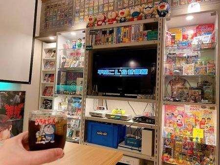 エモすぎる部屋に胸が締めつけられる！“平成グッズ”を収集し続けるコレクターの自室がスゴい…