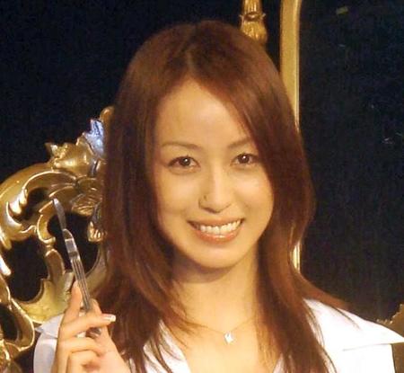 女優の及川奈央（2007年撮影）