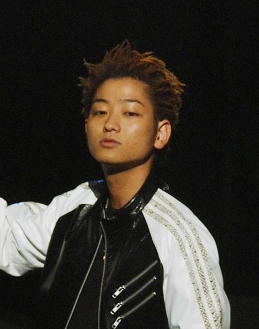 DA PUMP初期メンバー44歳 激変シルバーヘアで離島の音楽祭出演「風に