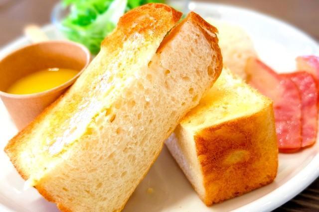 朝食で食べるものは「パン系の食事」が最多　※画像はイメージです（photoAC）