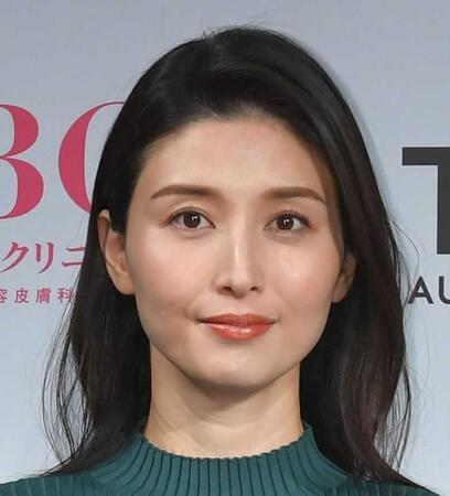 第2子は3600g超えの女児　橋本マナミさんが幸せママの2ショット公開　「新生児育児に癒されています」