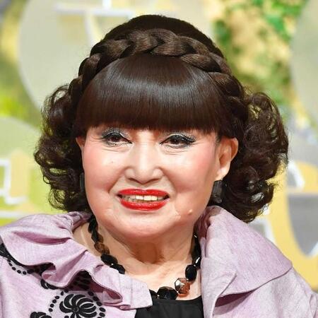 黒柳徹子さん90歳「私、まだまだ浮ける！」　バンコクのプールで「水中ヨガ」に挑戦…「やっぱり凄い」「お若い証拠です」