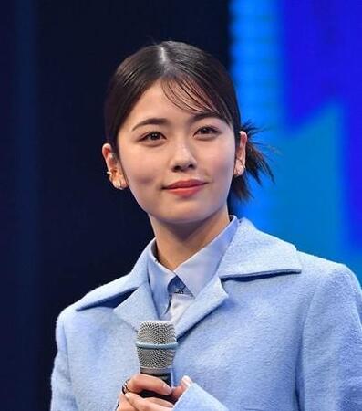 2位は小芝風花さん、1位は？オスカープロモーション所属の女性タレント人気ランキング