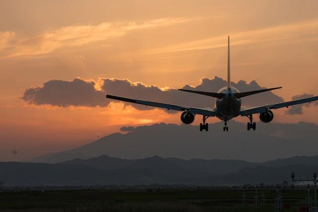 仙台空港の旅客機（Takahito Obara/stock.adobe.com）