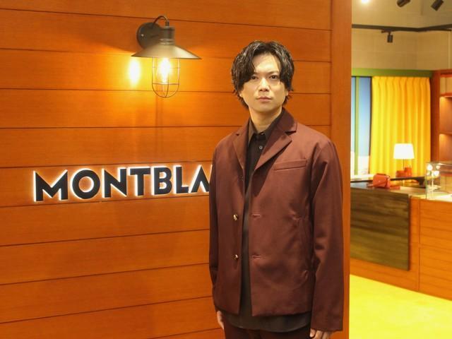 MONTBLANC マイスターシュテュック100周年ポップアップストアに登場した加藤シゲアキさん＝阪急メンズ大阪