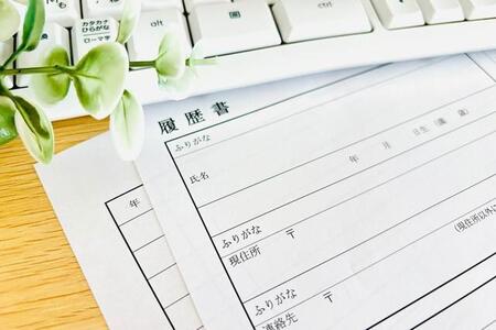 履歴書の作成「パソコン作成派」が約8割　一方…「手書き」がいいと思う理由は？