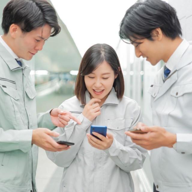 Z世代の4割が「スマホのみで業務用の資料作成」　※画像はイメージです（buritora/stock.adobe.com）