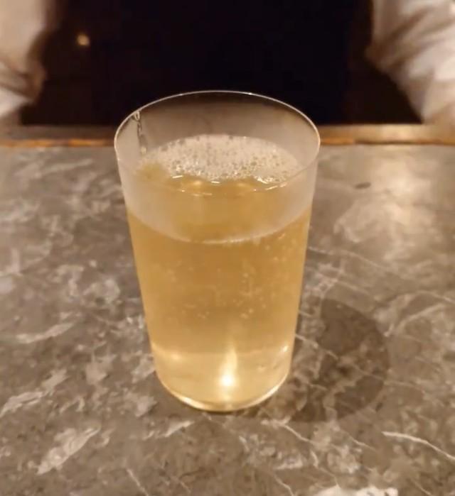 炭酸が閉じ込められた現在の神戸ハイボール完成！