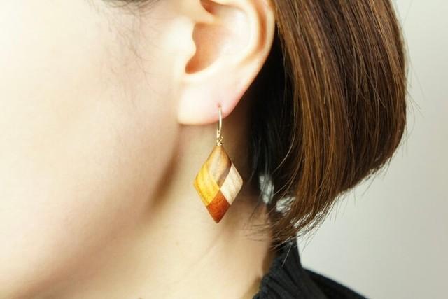 佳子さまの耳元で揺れる「寄せ木のダイヤ」に注文殺到 製作者は佳子