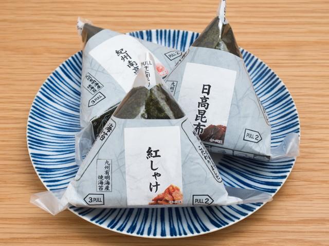 出先などでもサッと食べられて便利な「コンビニおにぎり」※画像はイメージです（moonrise/stock.adobe.com）