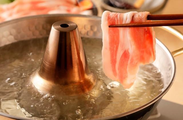 寒い季節に食べたくなる「しゃぶしゃぶ」※画像はイメージです（Nishihama/stock.adobe.com）