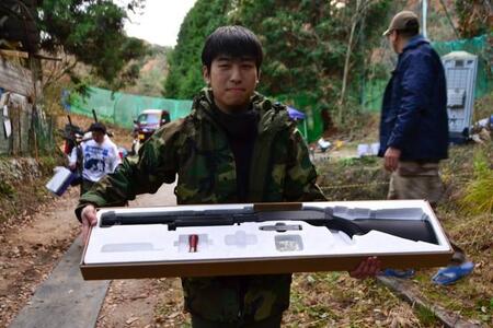 自衛官が本気でサバゲ－したら…自衛隊員50人VSサバゲー愛好家100人　勝者はどっちだ？