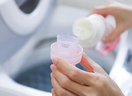 洗濯時、衣類のファスナーは開ける?閉める?「ファスナー使用上の注意」をメーカーが解説