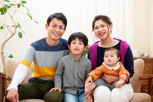 2026年4月より「子ども・子育て支援金制度」が始まります(UTS/stock.adobe.com)