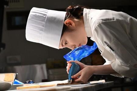 話題のNHK夜ドラ『バニラな毎日』企画発案は配属1年目の若手ディレクター　異例の採択理由や実際の制作体制はどうなっている？