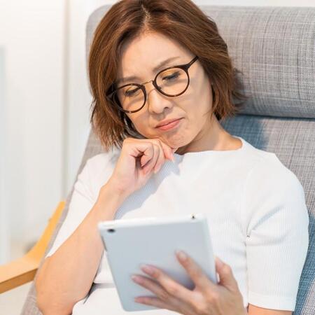 亡くなった父が書いた小説「印税は相続できる？」　 著作権のルールと相続手続きのポイント、行政書士が解説