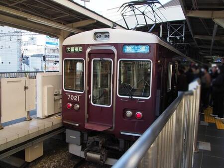 阪急神戸線ダイヤ改正の目玉「快速」に乗ってみた 武庫之荘駅停車、塚口駅通過…利便性は?