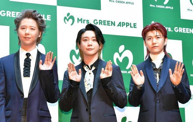 Mrs.GREEN APPLEの（左から）藤沢涼架、大森元貴、若井滉斗＝2024年撮影