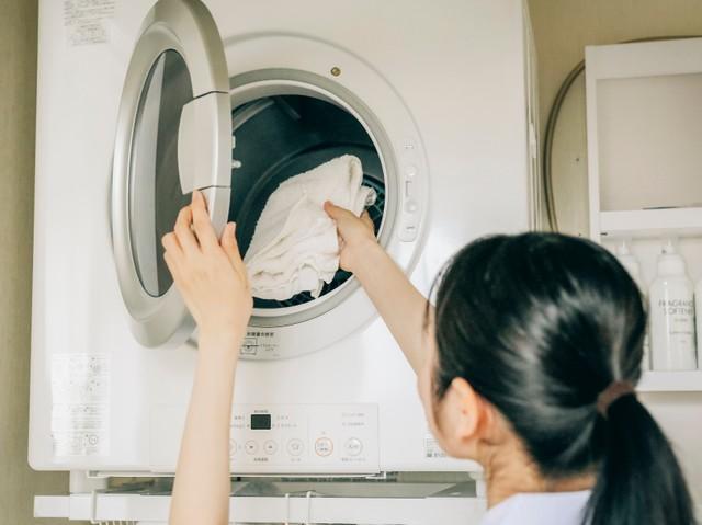 アロマオイルを含んだタオルを乾燥機にかけると出火のおそれ※画像はイメージです（buritora/stock.adobe.com）
