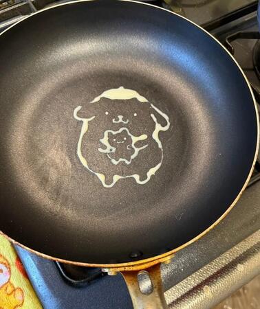 ポムポムプリンのパンケーキ…どんな風に作る！？（いずれも提供写真）