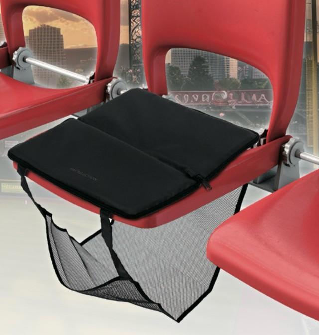 「あしもとネット付きクッション」（聡研プランニング提供）