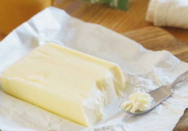 一塊になっているバターのおすすめ保存方法とは…※画像はイメージです（aomas/stock.adobe.com）