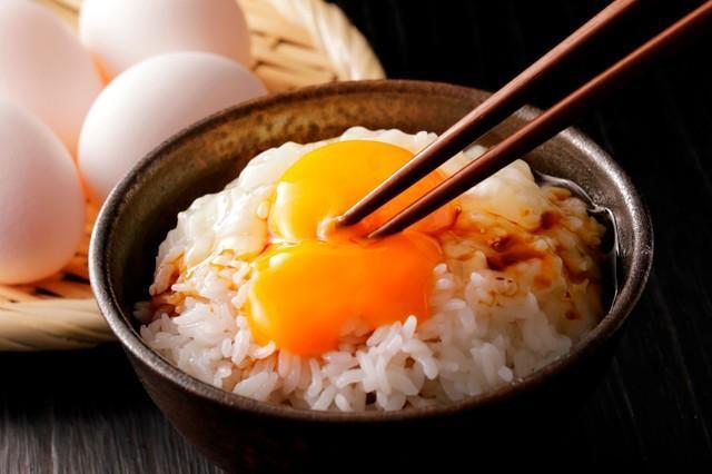 卵かけごはんをアレンジしたレシピ※画像はイメージです（Nishihama/stock.adobe.com）