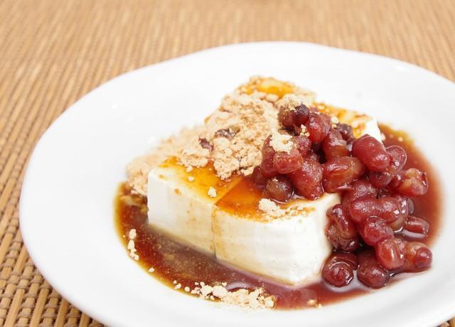 豆腐は「甘～いあんこ」とも相性抜群！※画像はイメージです（Honki_Kumanyan/stock.adobe.com）