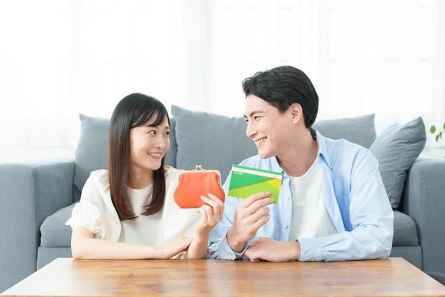 令和婚夫婦のお財布事情は…　※画像はイメージです（taka/stock.adobe.com/）