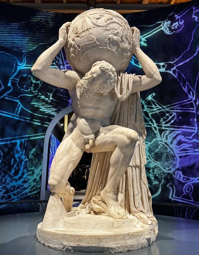 古代ローマ時代に作られた本物が間近に！（君島彩子さん提供）