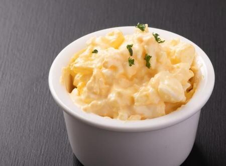 あの「タルタルソース」がおにぎりの具に!?電子レンジで簡単、ご飯と「相性抜群」のやみつきレシピ